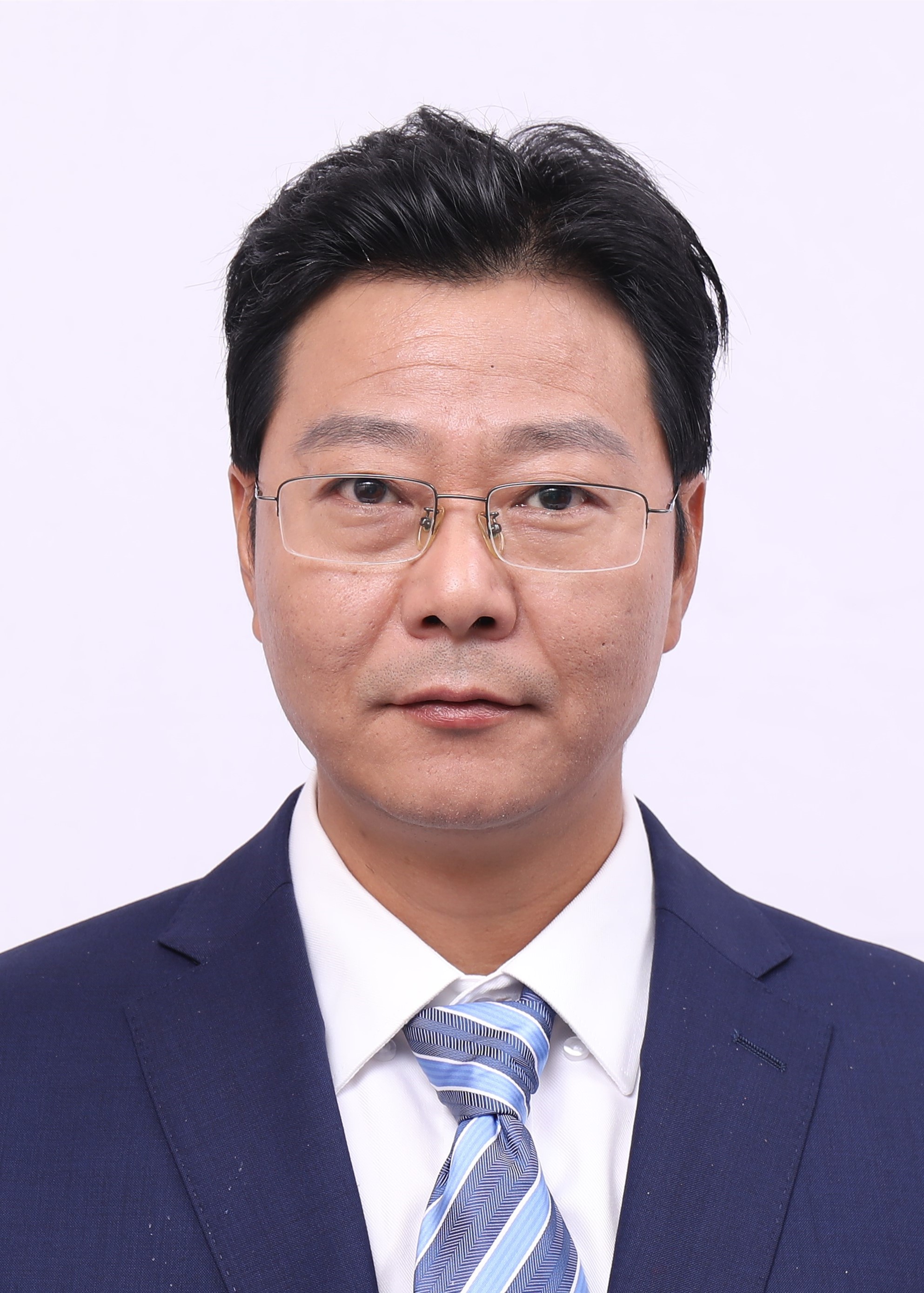 24.冯杰.jpg 24.冯杰.jpg